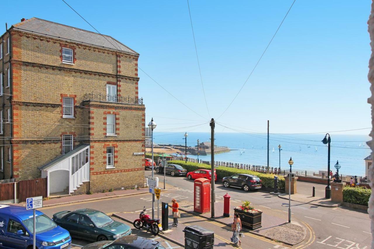 Ocean Outlook - Broadstairs Best! Luaran gambar